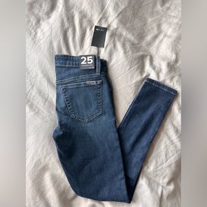 Brand New Joes Skinny Jeans with Tags still on size 25